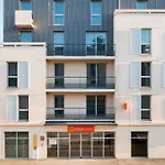 Adagio Access Hotel apartamentowy Poitiers