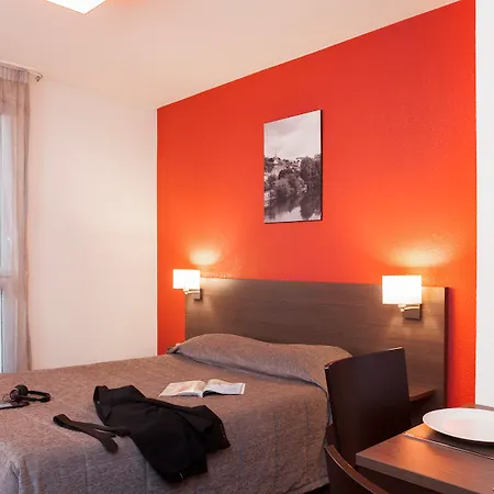 Adagio Access Hotel apartamentowy Poitiers