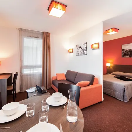 Adagio Access Lägenhetshotell Poitiers