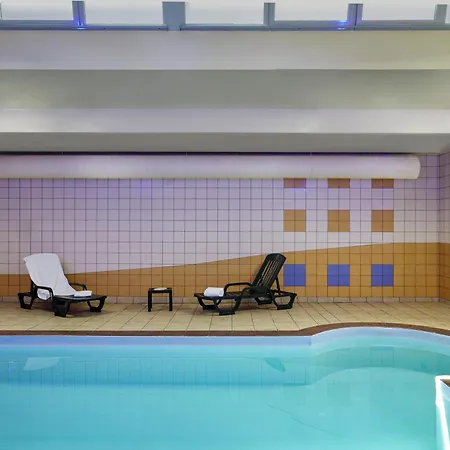 أبارتهوتيل أداغيو أكسيس بويتيرز بواتييه