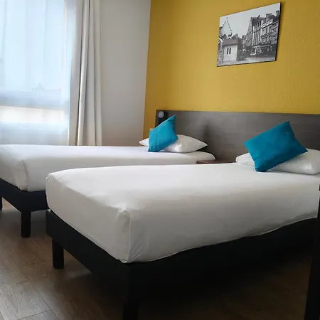 Adagio Access 3* Пуатье