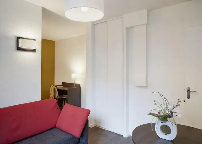 Adagio Access Aparthotel 3*