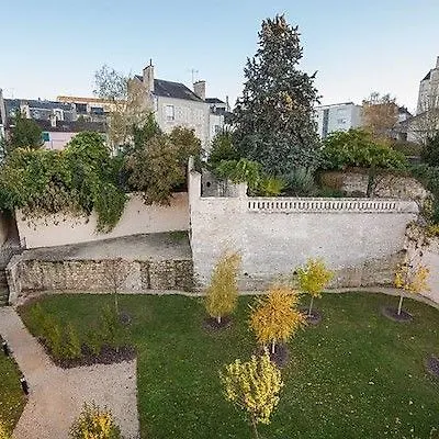 Апарт-отель Adagio Access Пуатье