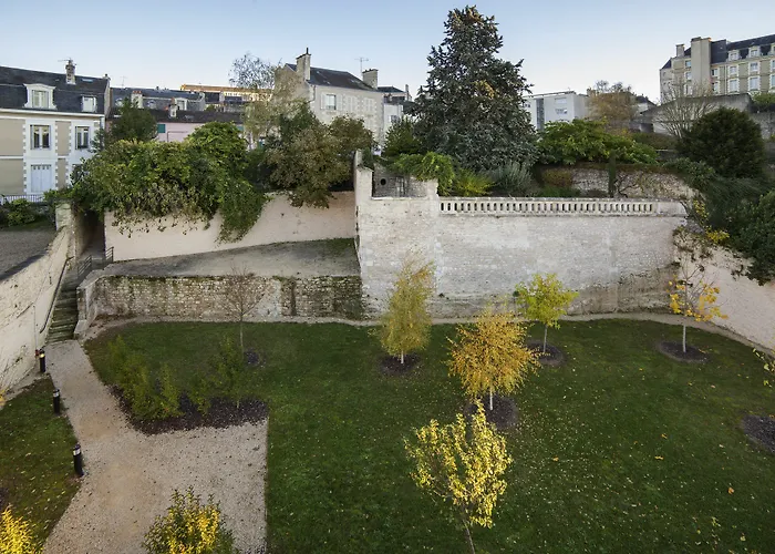 أبارتهوتيل أداغيو أكسيس بويتيرز 3*