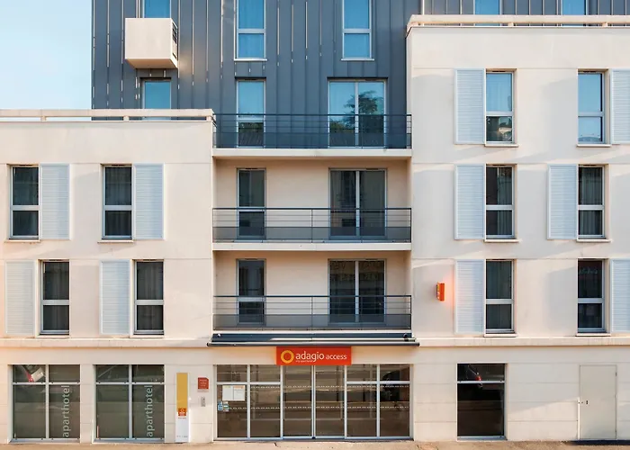 Adagio Access Aparthotel Poitiers